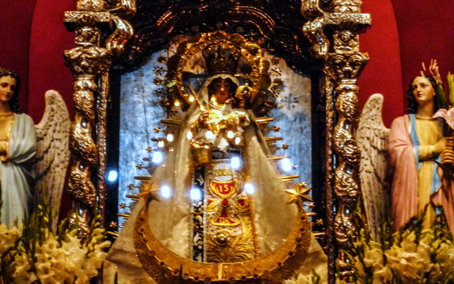  Conoce la historia religiosa Basílica de la Señora Copacabana o Virgen Morena