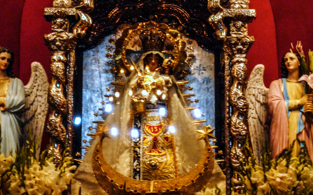 Conoce la historia religiosa Basílica de la Señora Copacabana o Virgen Morena