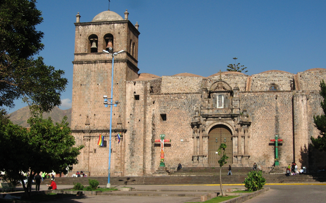  Visita La Iglesia, museo y Catacumbas de San Francisco de Asís – Cusco