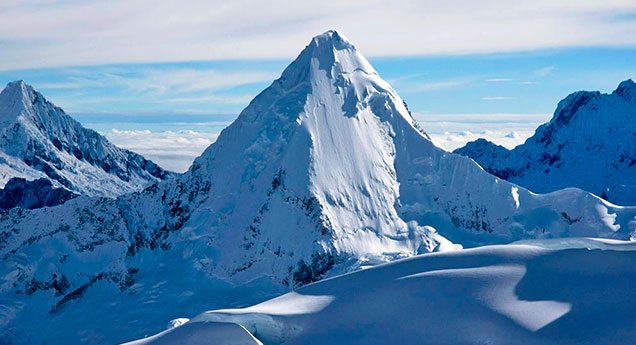 montana-artesonraju-peru