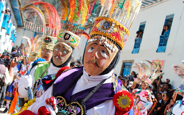  Festividad de la Virgen del Carmen – Paucartambo 