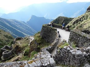 Warmiwuañusca na Trilha Inca para Machu Picchu