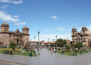 Plaza de Armas de Cusco por la noche