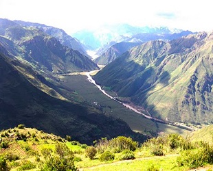 Carretera de Aguas Calientes a la Ciudadela de MachuPicchu